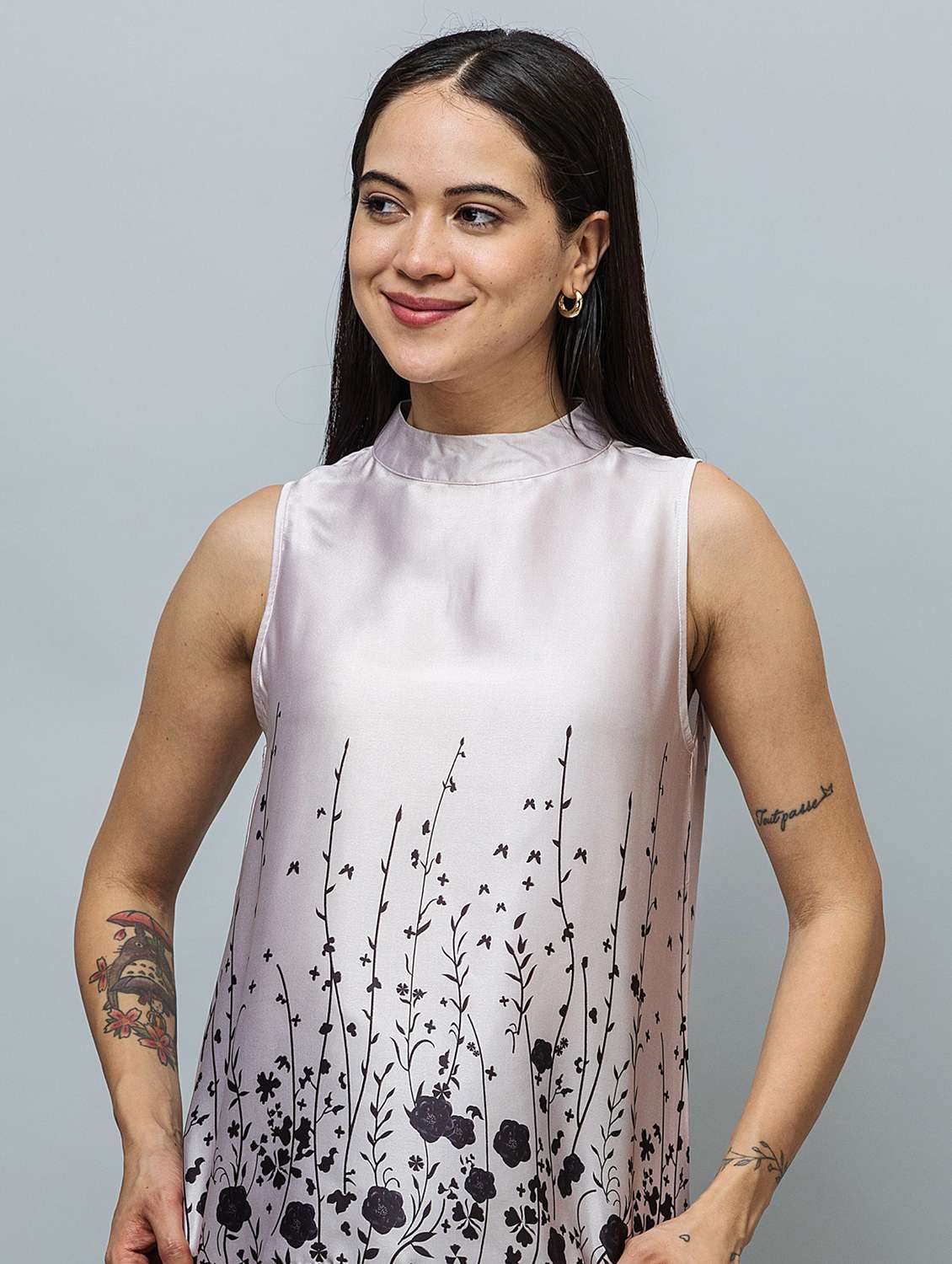 women floral silver satin regular top