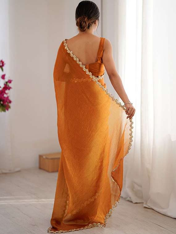women solid with bordered saree - 22444304 -  Standard Image - 3