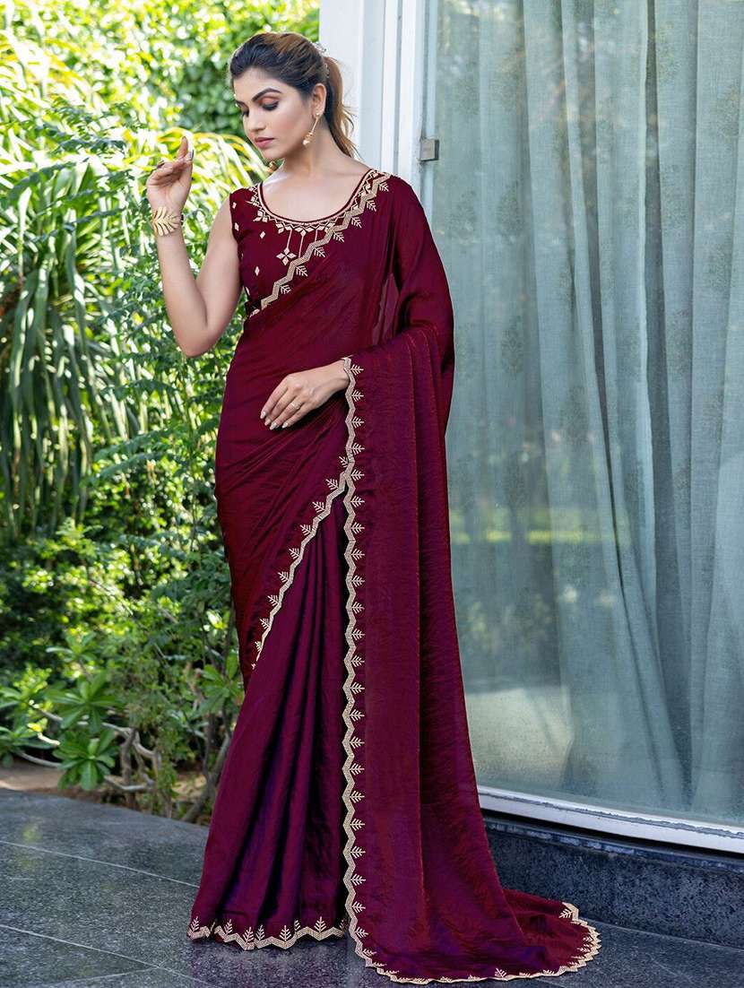 women solid with bordered saree