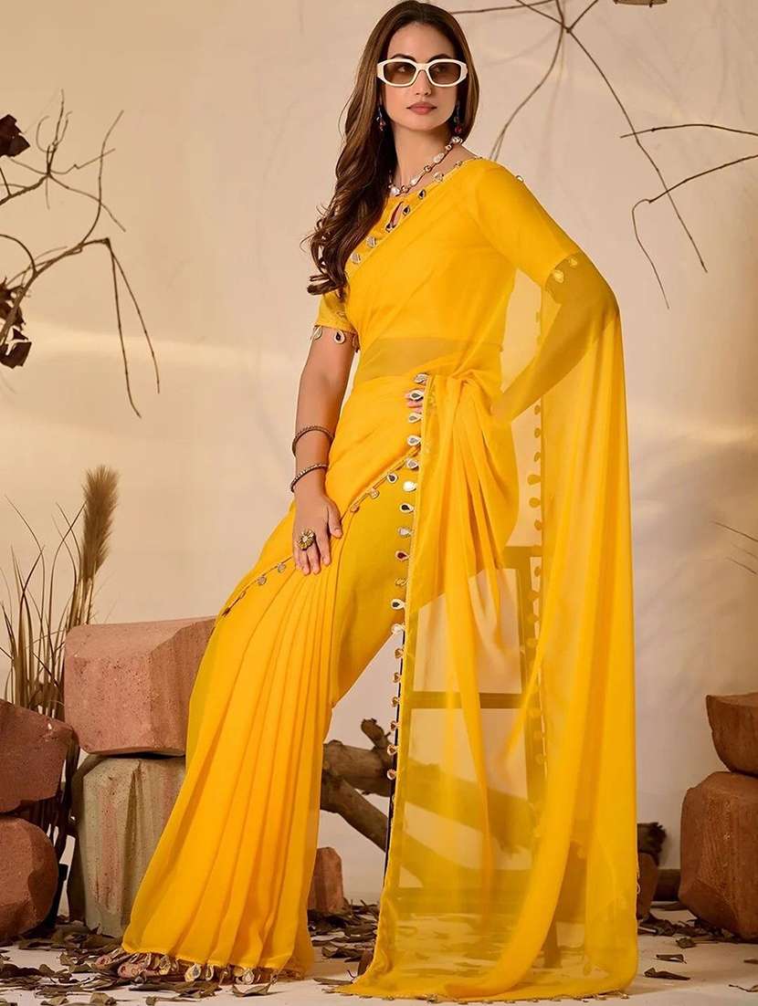women solid with bordered saree - 22444532 -  Standard Image - 3