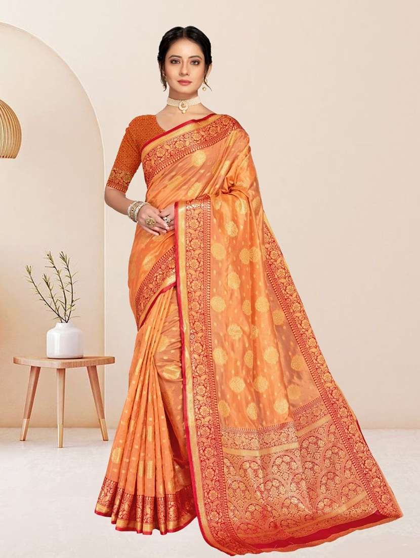 women self design banarasi saree