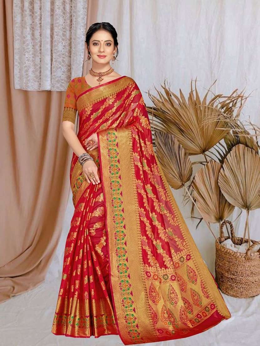 women self design banarasi saree