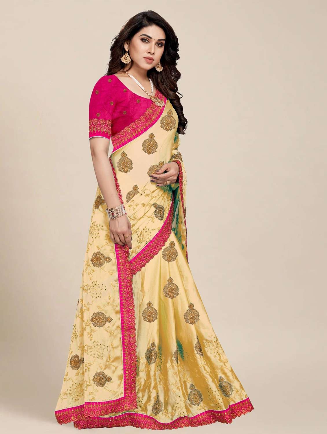 women solid with work embroidered saree - 22444762 -  Standard Image - 3