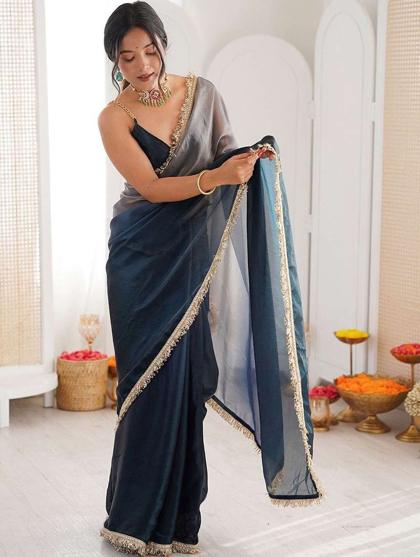 women ombre bordered saree - 22444953 -  Standard Image - 3