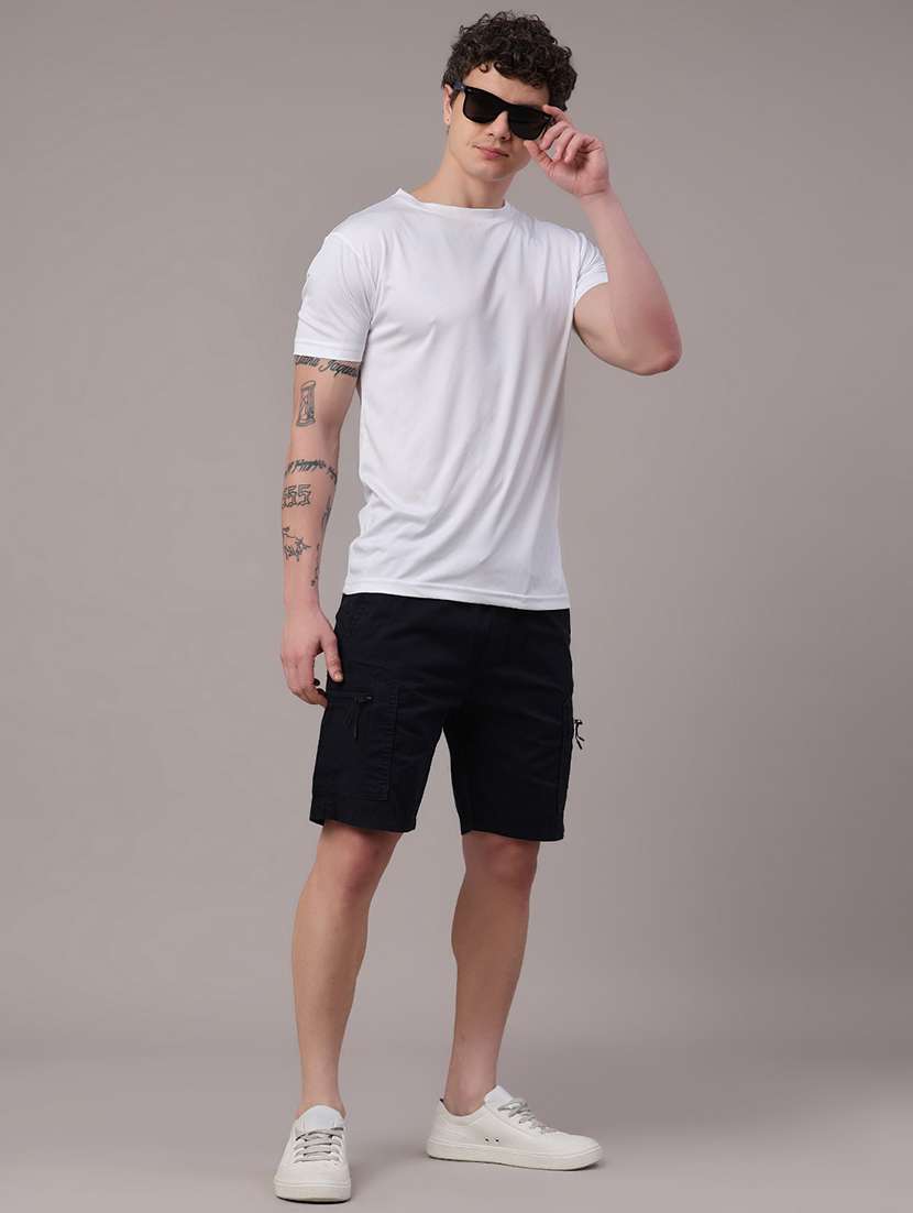 Men Solid Mid Rise Regular Fit Cargo Shorts - 22446480 -  Standard Image - 5