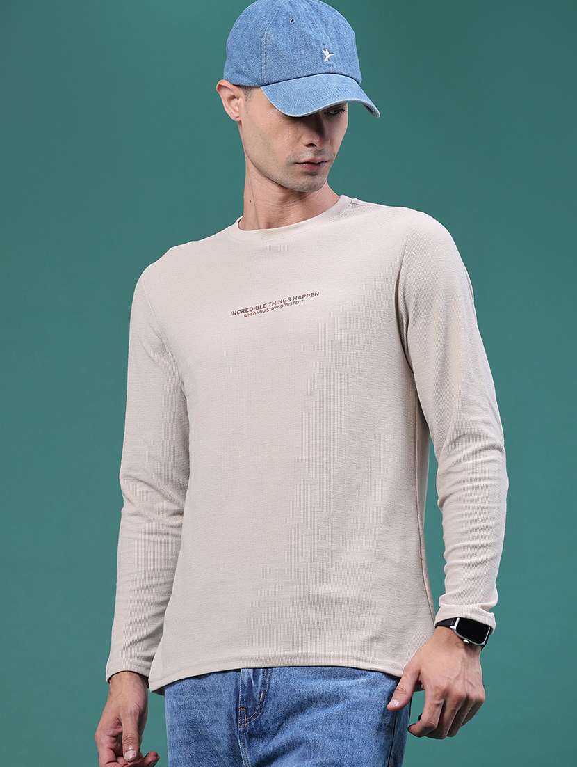 men tyographic long sleeves regular fit t-shirt