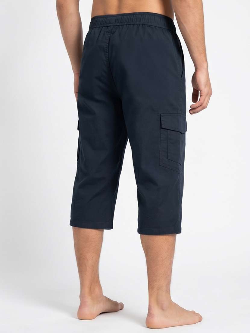 men solid mid rise regular fit three fourth cargo shorts - 22446722 -  Standard Image - 3