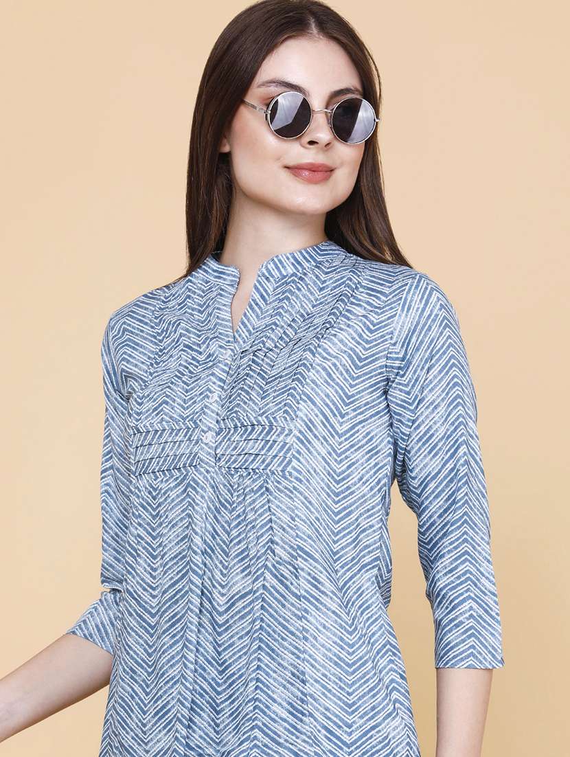 women printed three quarter sleeves a-line top