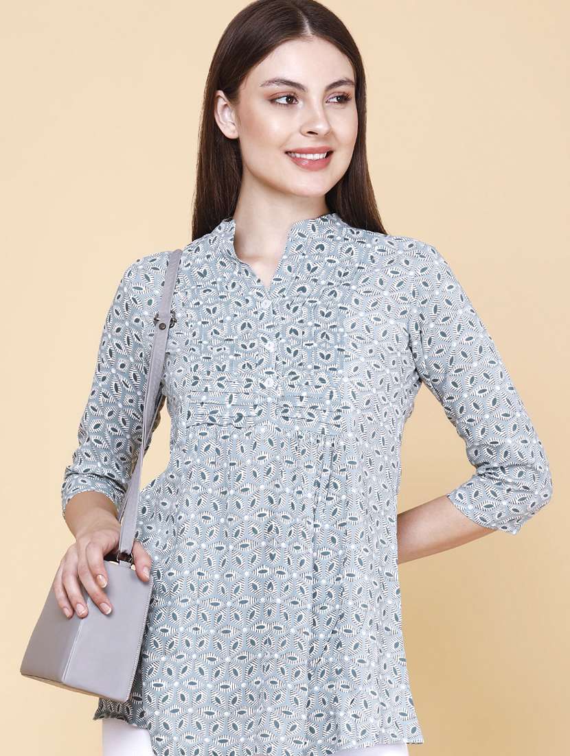 women printed three quarter sleeves a-line top