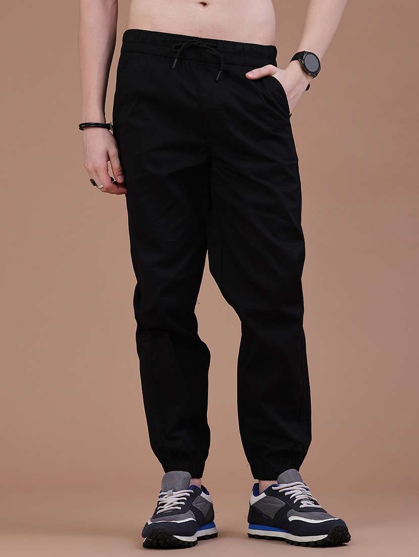 men solid mid rise regular fit jogger