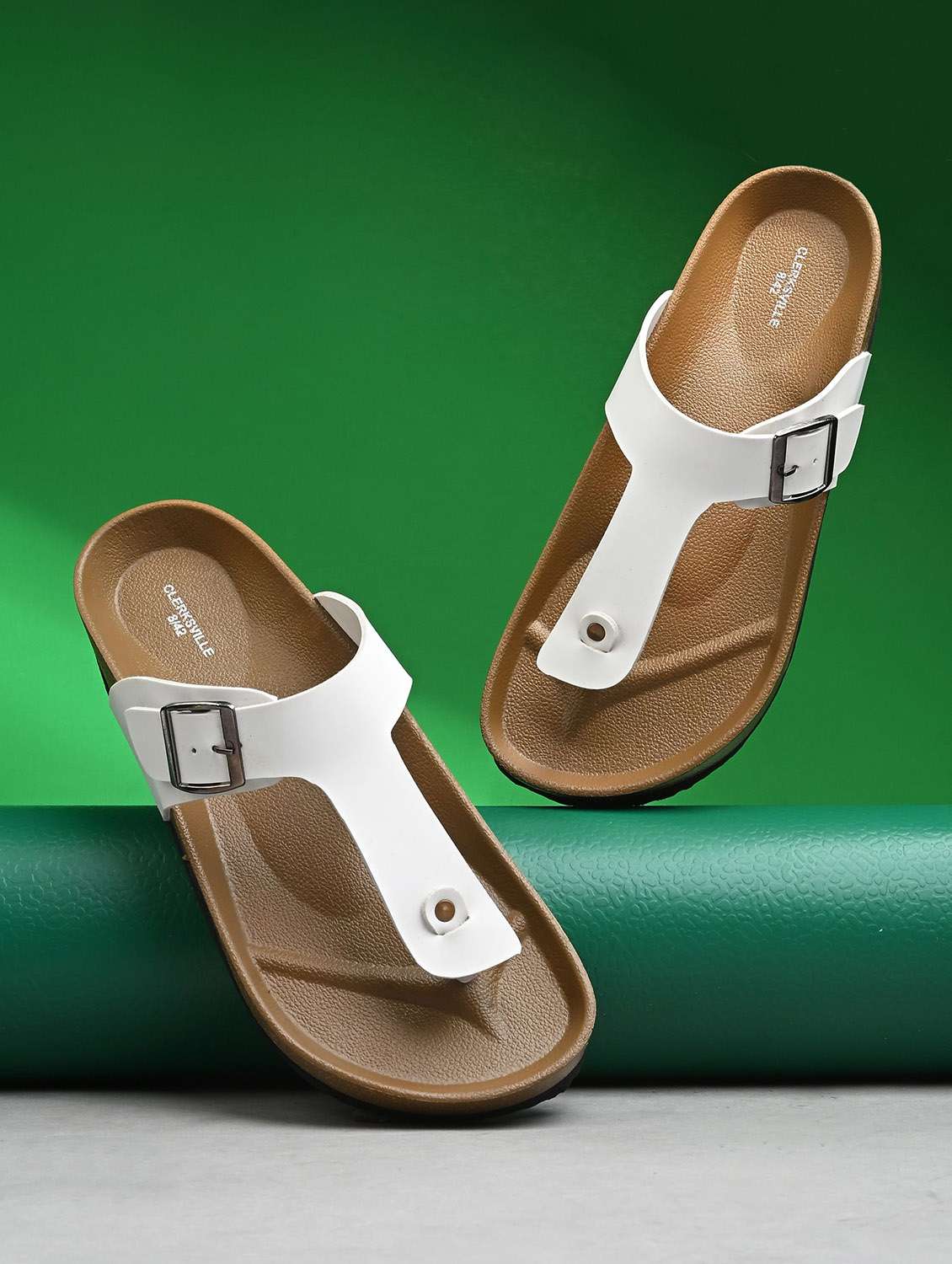 men solid toe seperator sandal