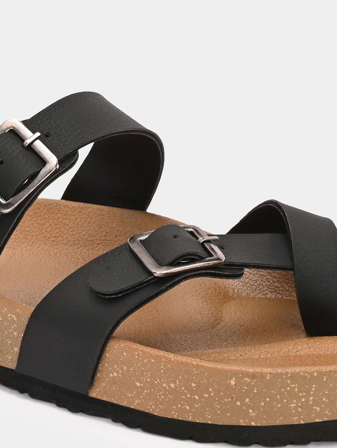 men solid one toe sandal  - 22447666 -  Standard Image - 5