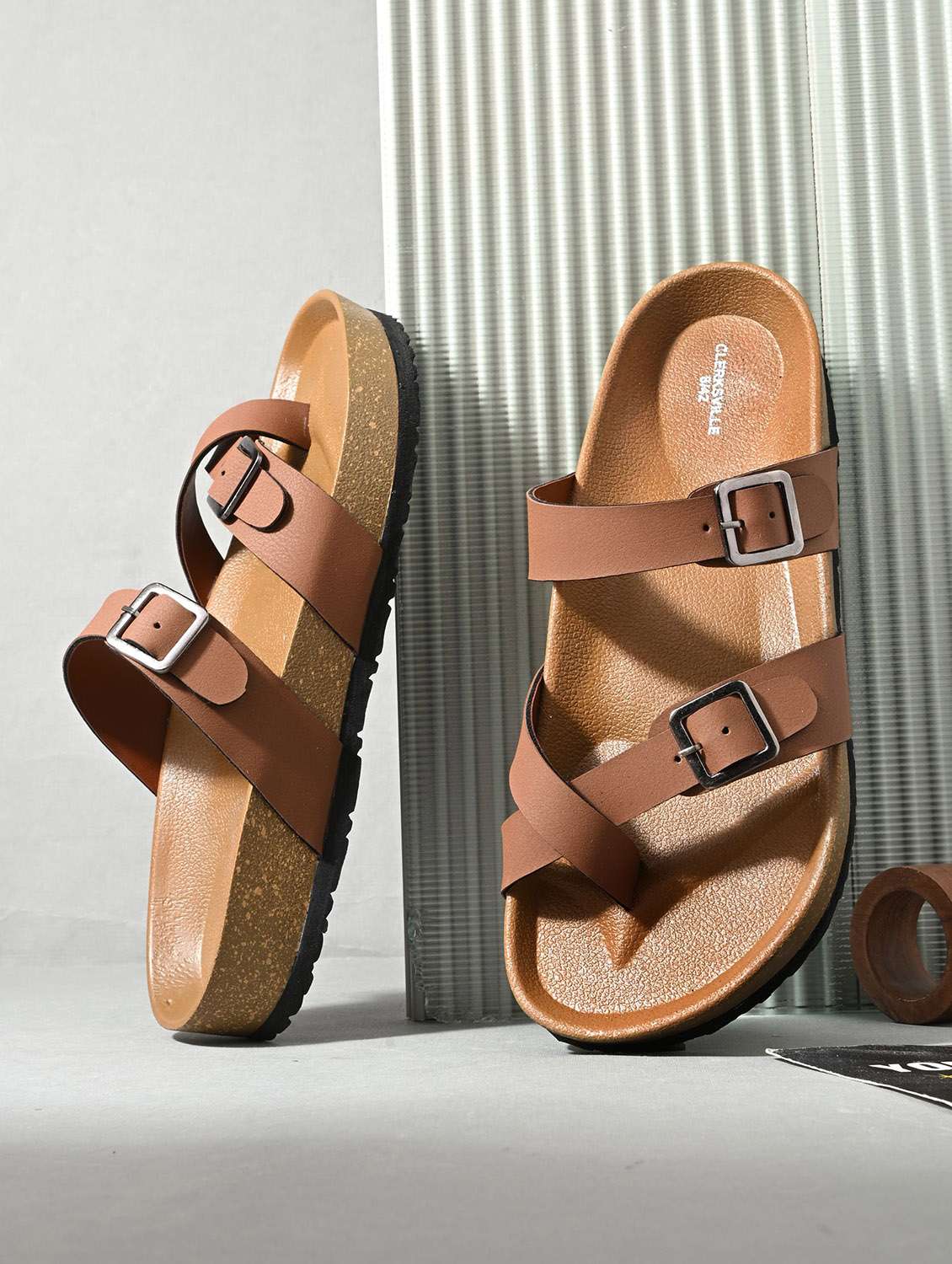 men solid one toe sandal 