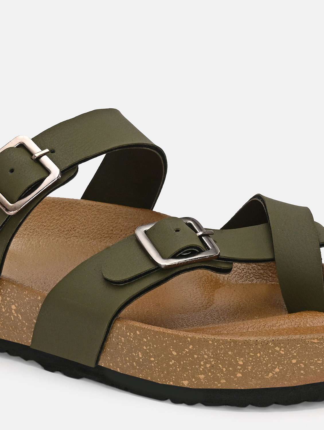 men solid one toe sandal  - 22447669 -  Standard Image - 5