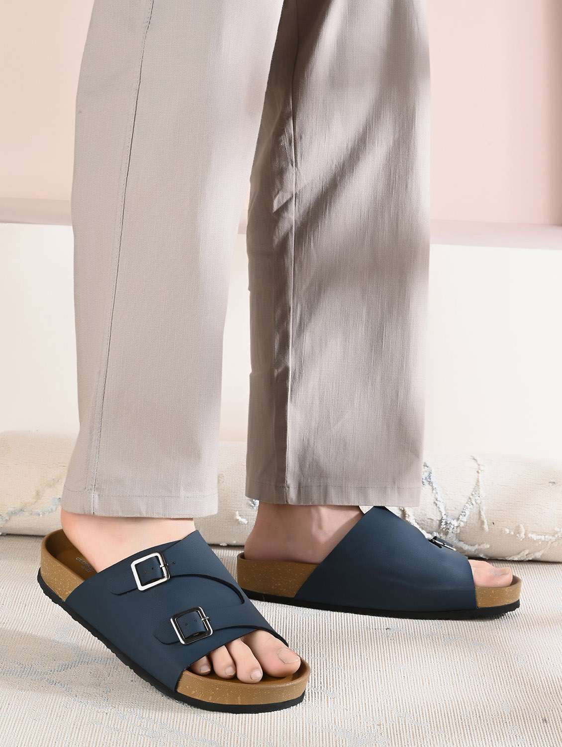 men solid slip on sandal - 22447688 -  Standard Image - 3