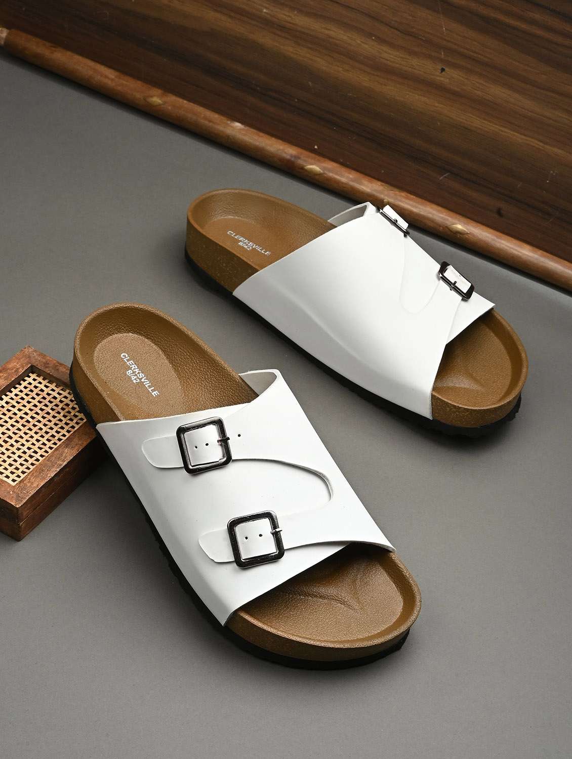 men solid slip on sandal
