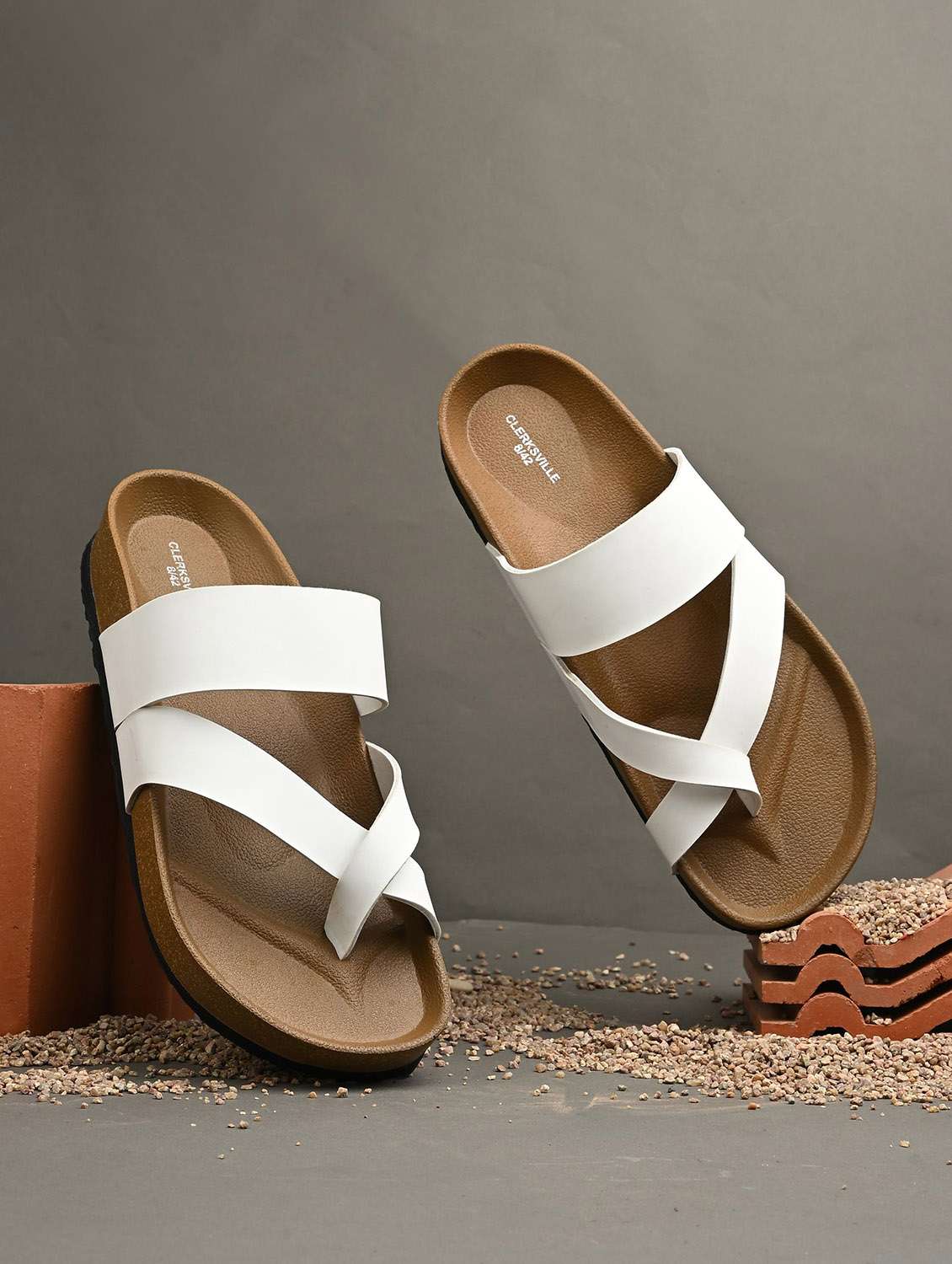 men solid one toe sandal 