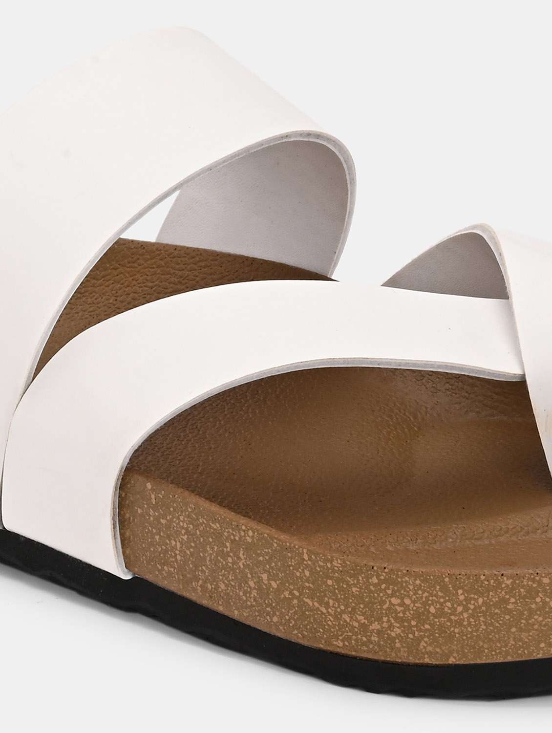 men solid one toe sandal  - 22447695 -  Standard Image - 5