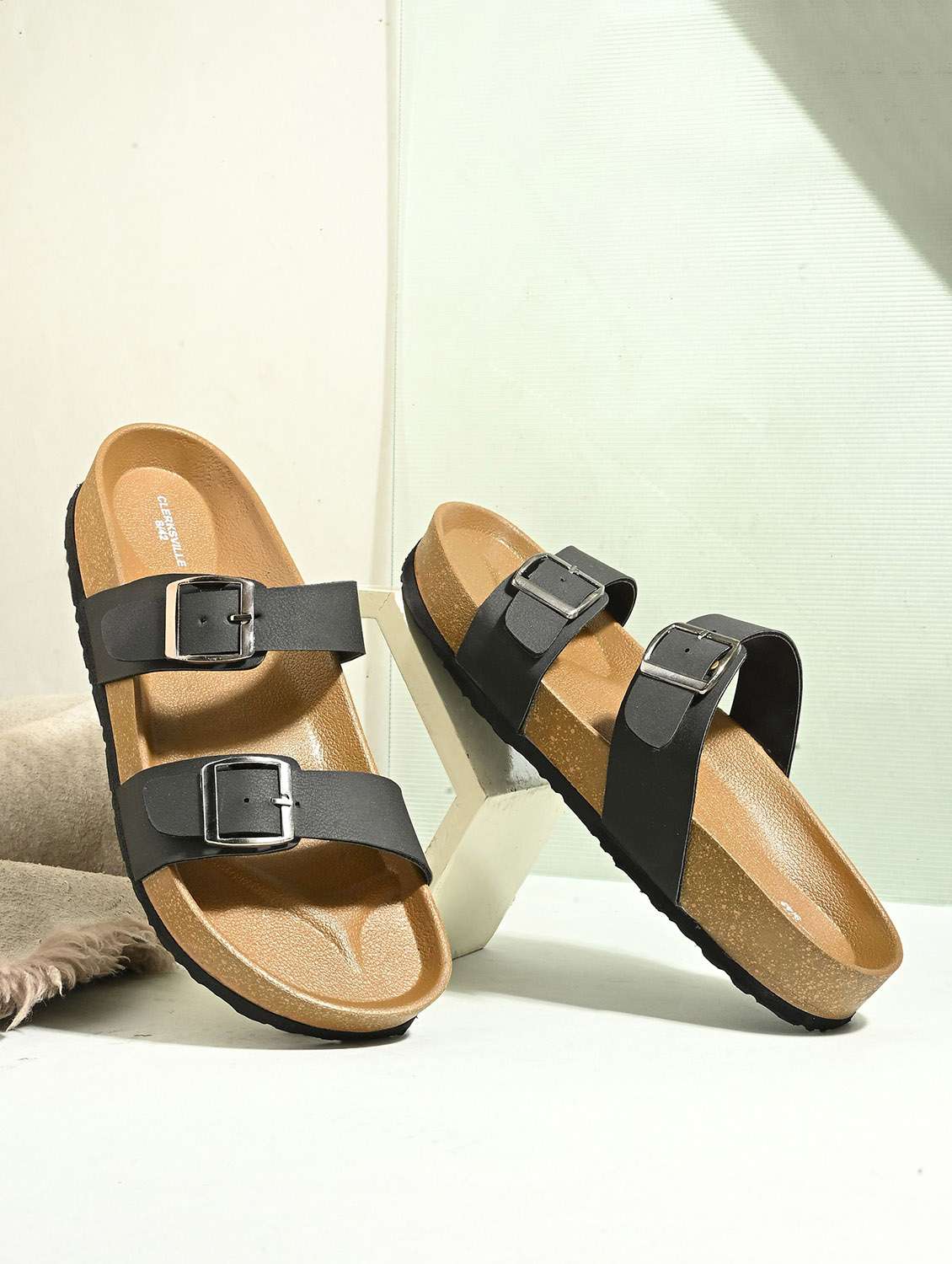 men solid slip on sandal