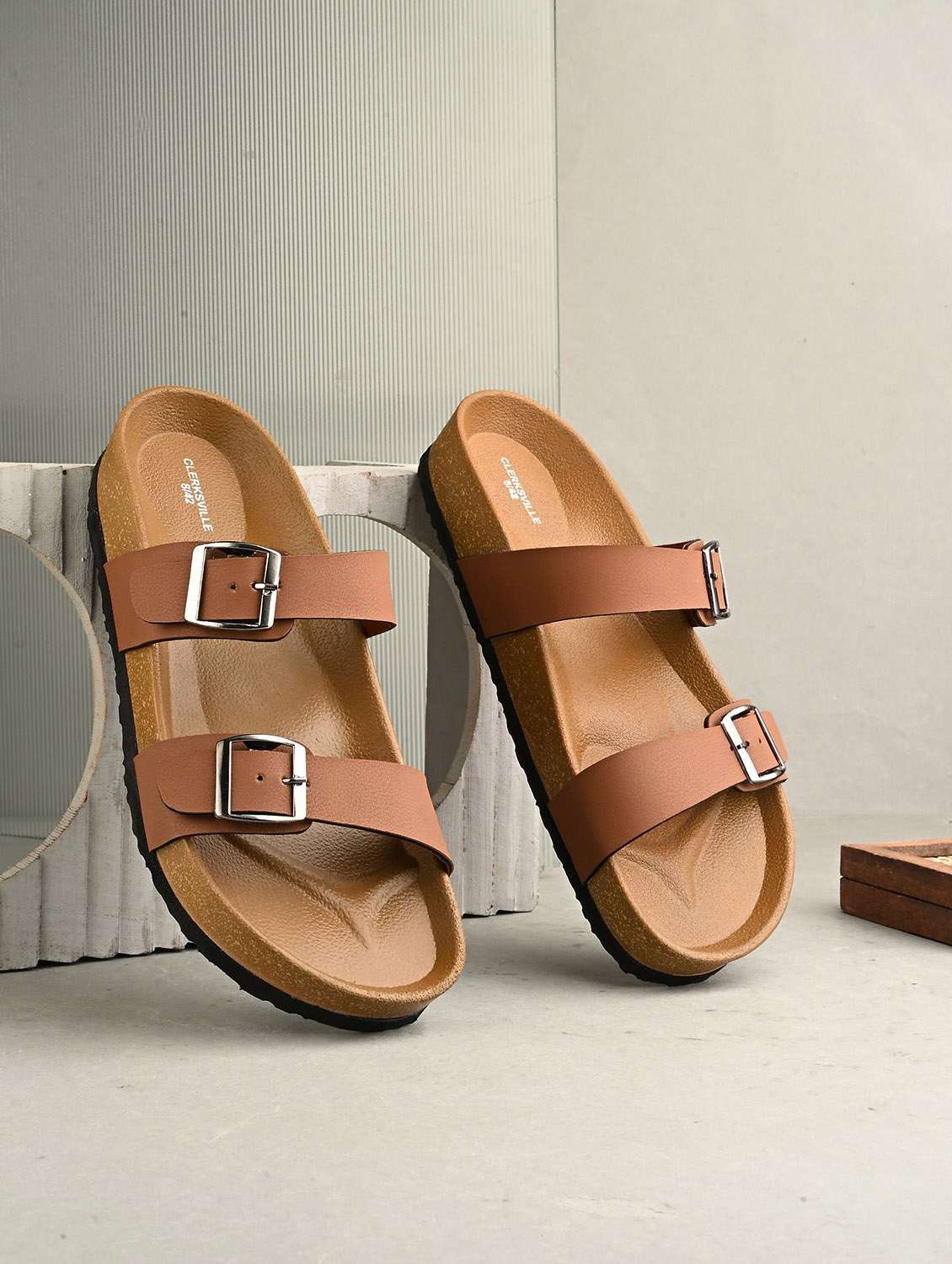 men solid slip on sandal