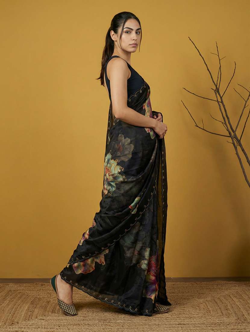 women floral embroidered saree with blouse - 22447866 -  Standard Image - 5
