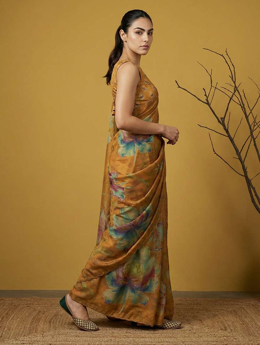 women floral embroidered saree with blouse - 22447870 -  Standard Image - 3