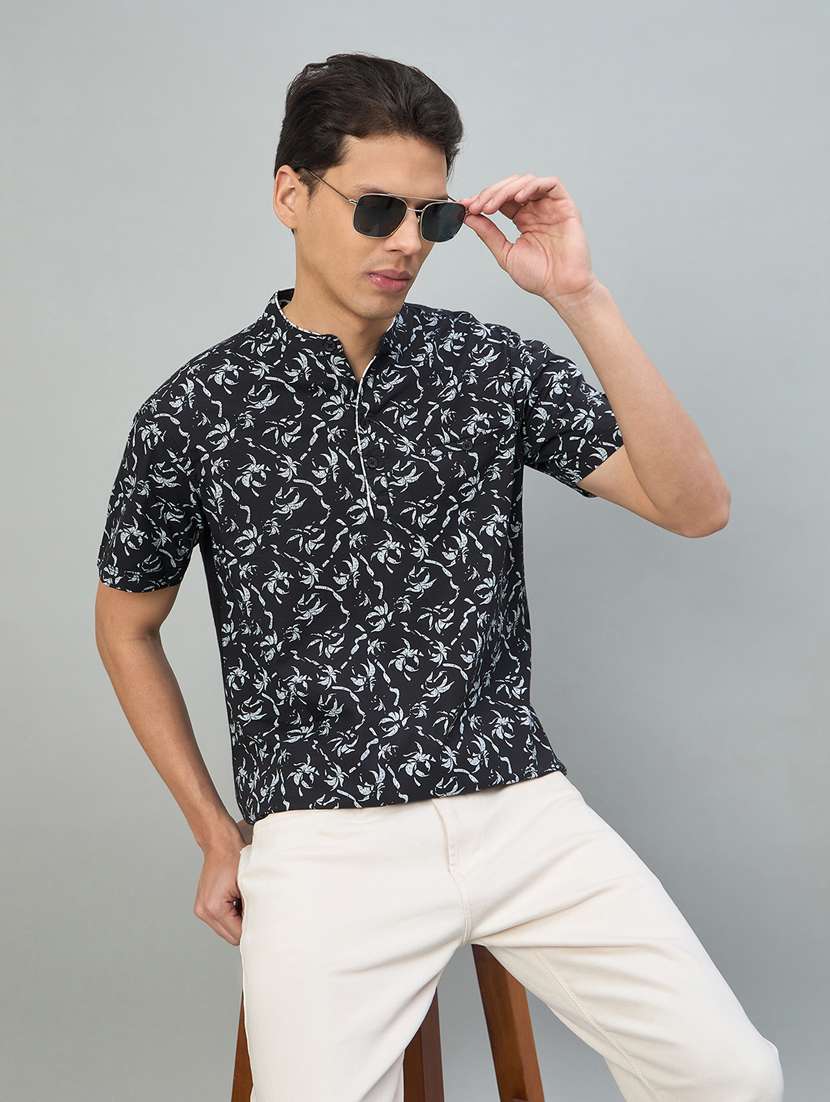 men printed short sleeve t-shirt - 22447984 -  Standard Image - 5