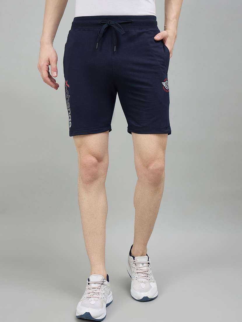 men blue cotton blend bermuda short