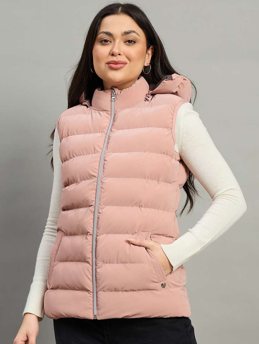 women solid sleeveless hooded quilted jacket