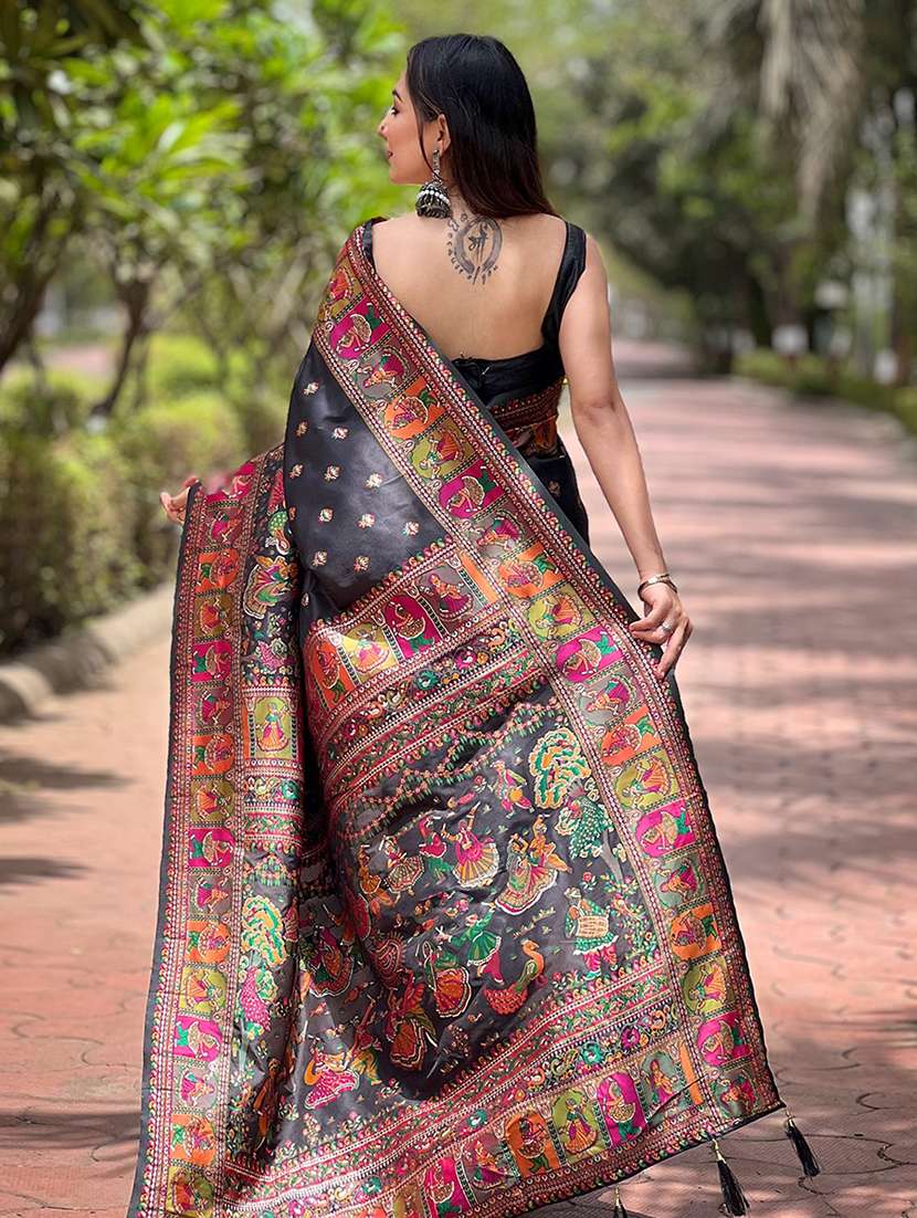 women self design banarasi saree with blouse - 22448420 -  Standard Image - 3