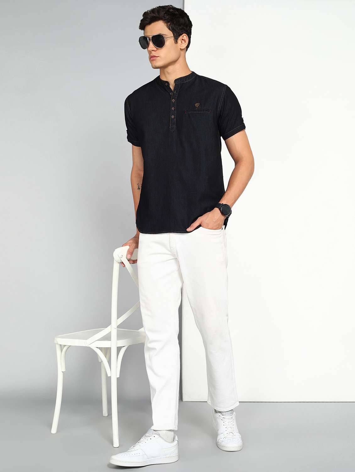 Men Solid Mandarin Neck Short Kurta - 22448808 -  Standard Image - 5