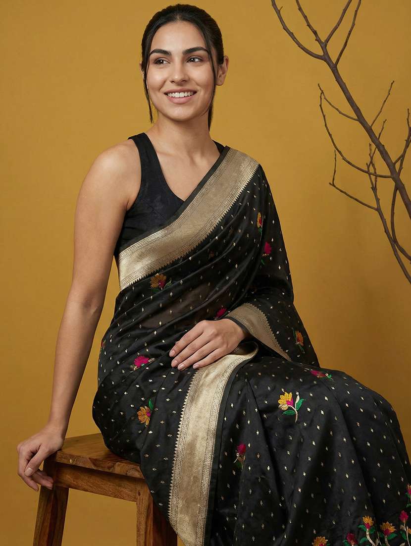 women self design jamdani saree with blouse - 22448849 -  Standard Image - 5