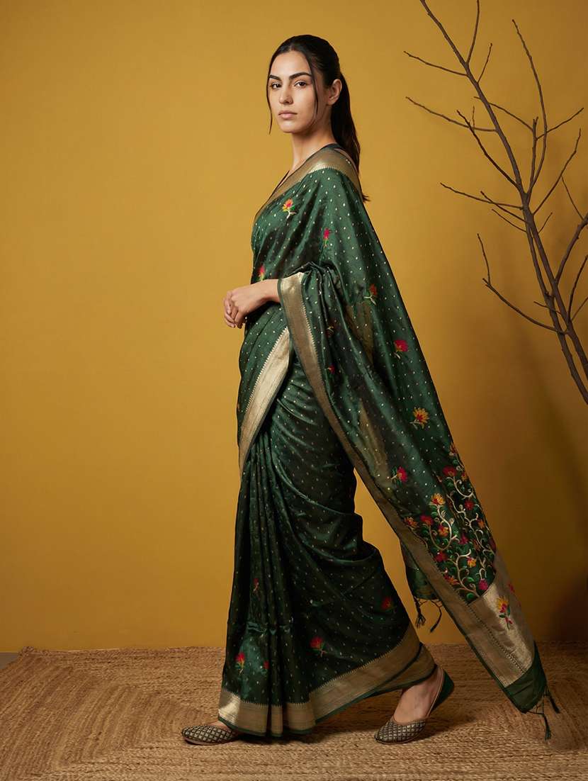 women self design bordered saree with blouse - 22448852 -  Standard Image - 5
