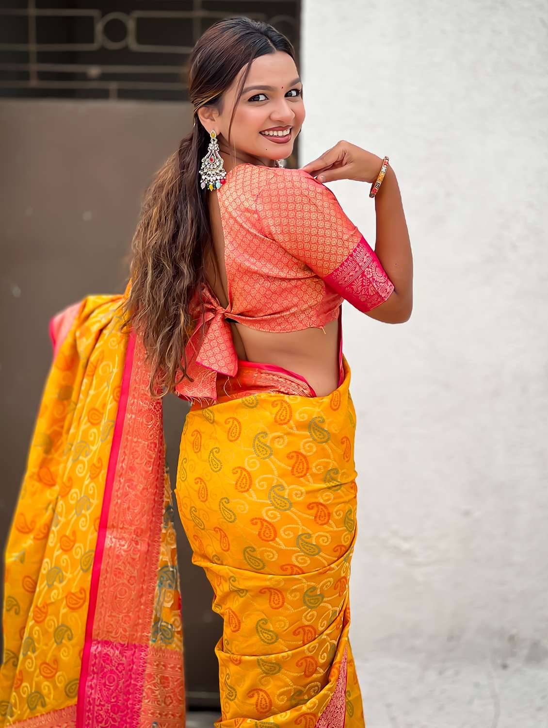 women bandhani patola saree with blouse - 22448913 -  Standard Image - 3