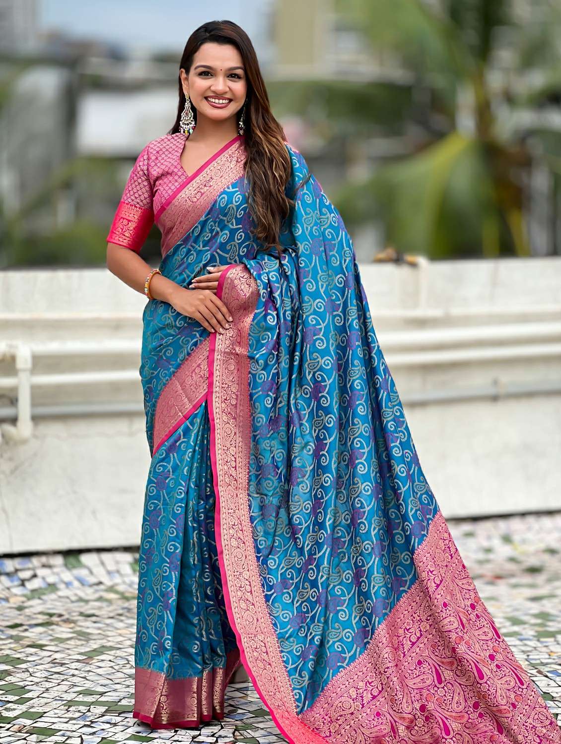women bandhani patola saree with blouse