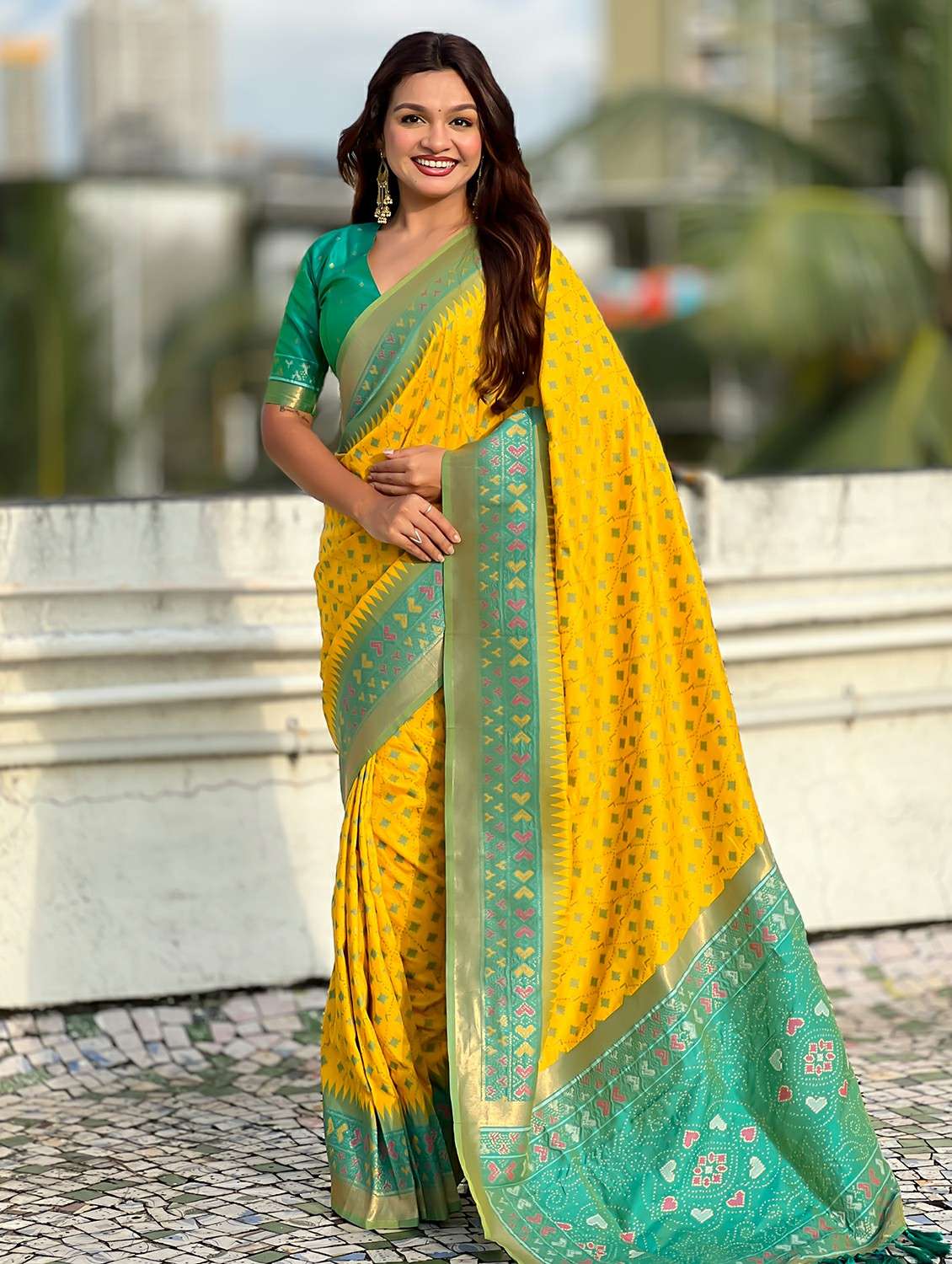 women ikat patola saree with blouse