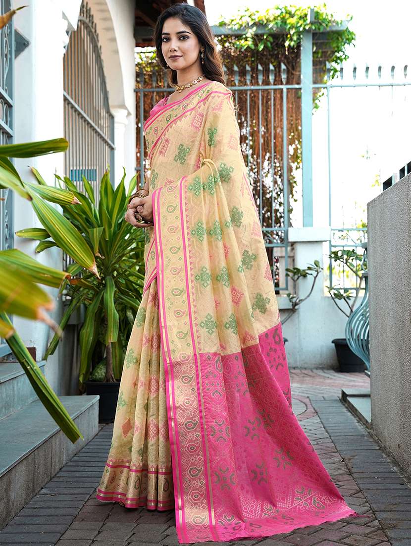 women self design bordered saree with blouse - 22448944 -  Standard Image - 3