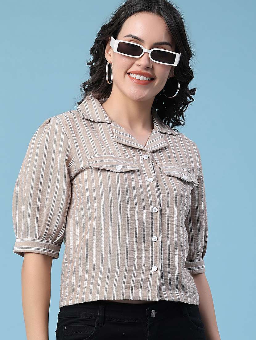 women printed collared shirt style top
