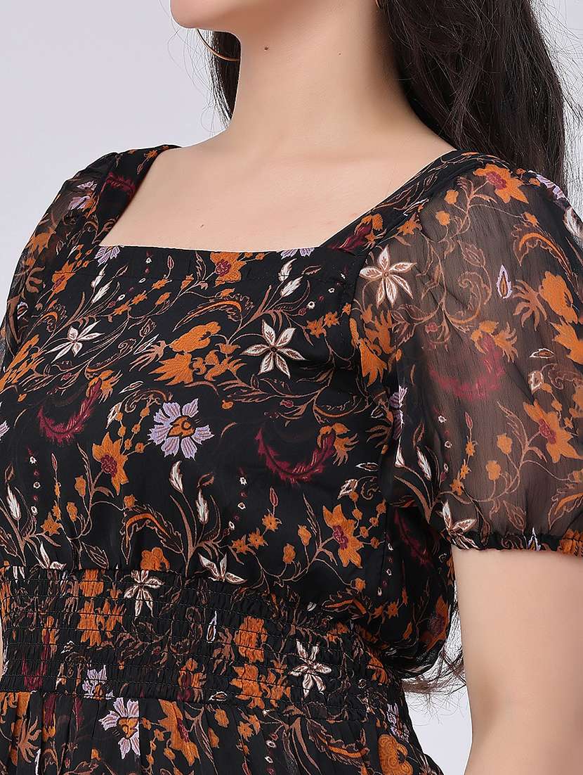 women printed puff sleeves tiered dress - 22449383 -  Standard Image - 5