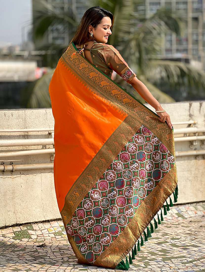 women self design patola saree with blouse - 22449680 -  Standard Image - 3