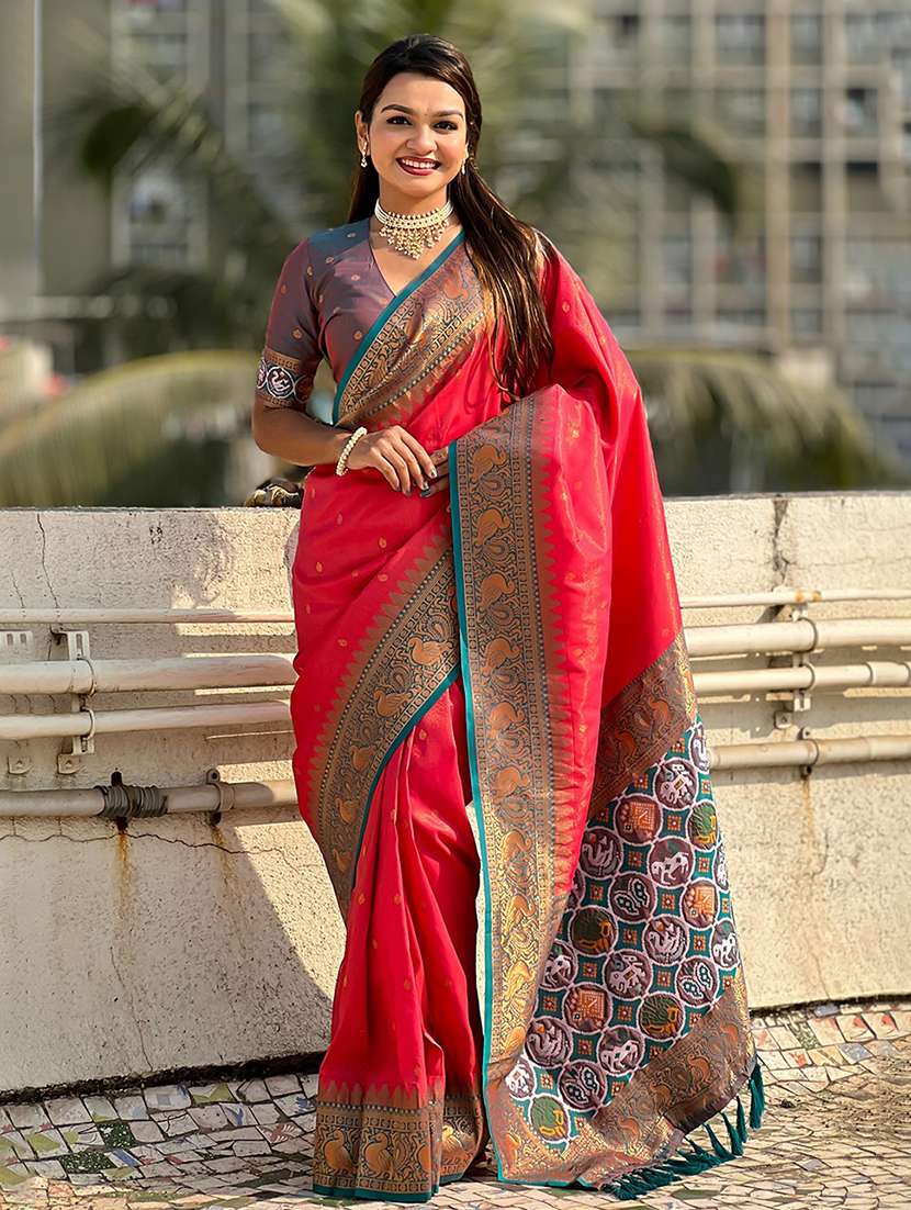 women self design patola saree with blouse