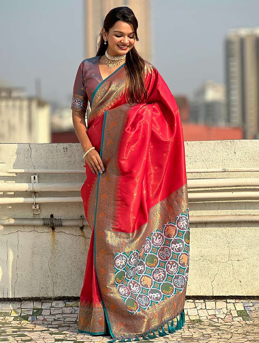 women self design patola saree with blouse - 22449681 -  Standard Image - 3
