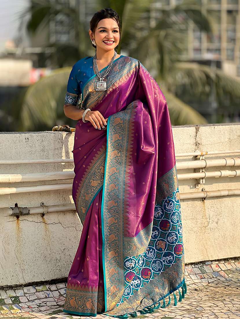 women self design patola saree with blouse