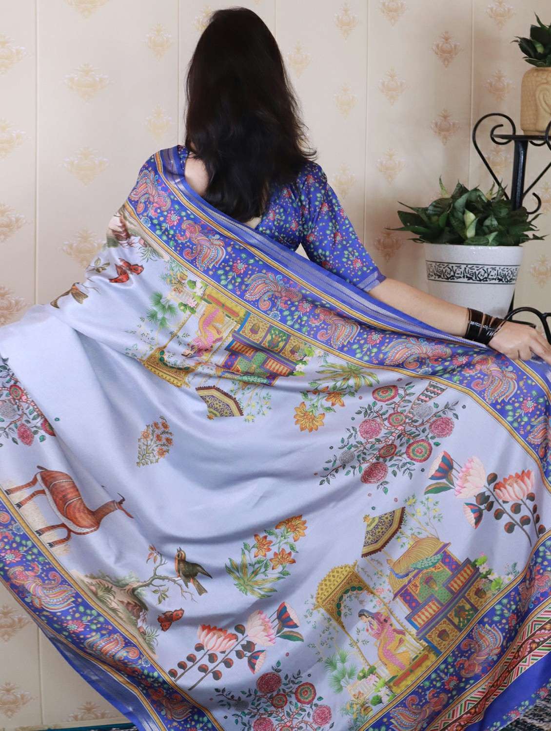 women printed casual wear saree with blouse - 22449702 -  Standard Image - 3