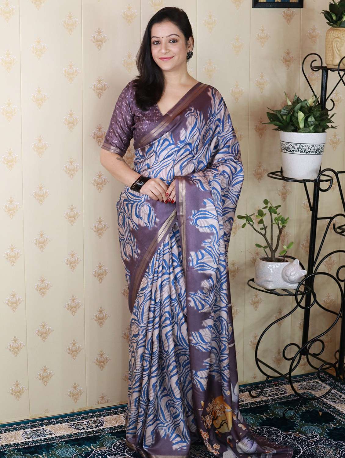 women printed casual wear saree with blouse