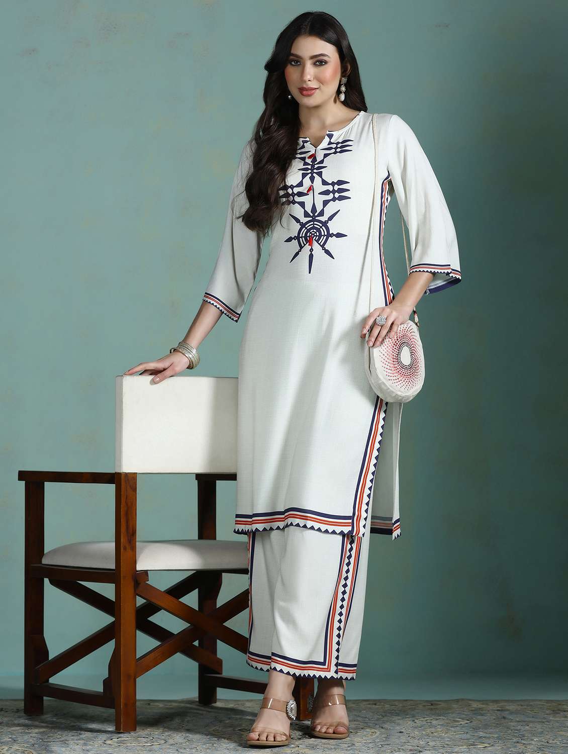 women cream kurta pant set