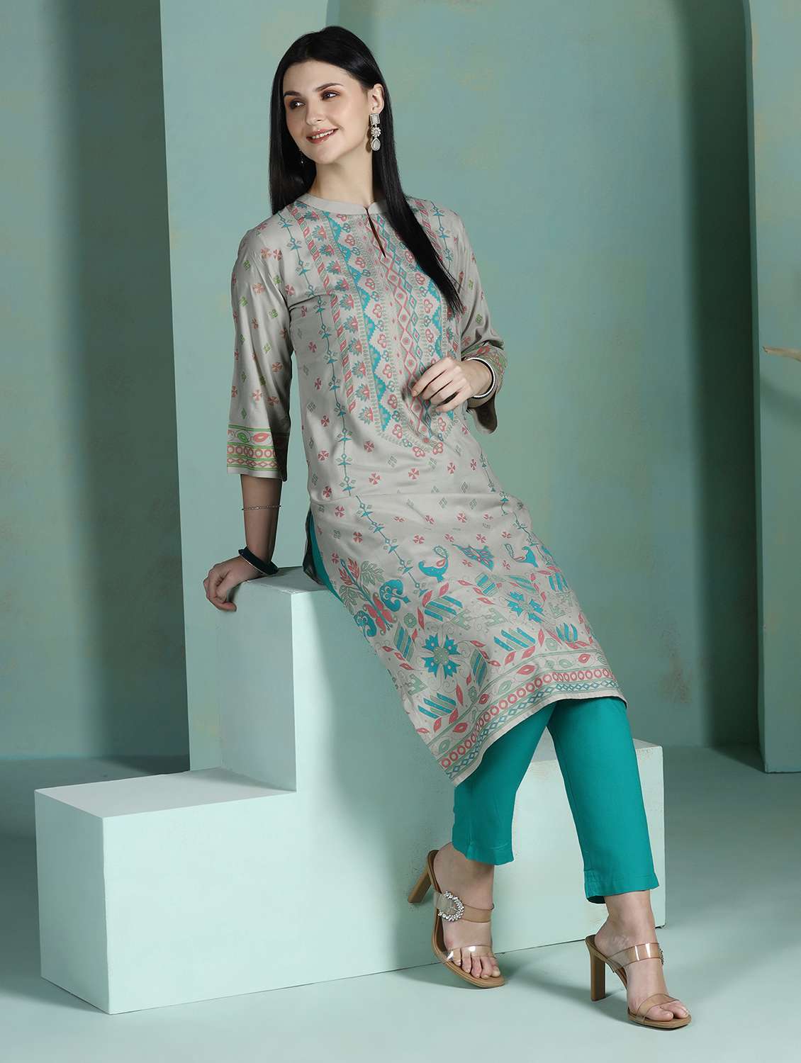  women grey rayon straight kurta - 22449912 -  Standard Image - 5