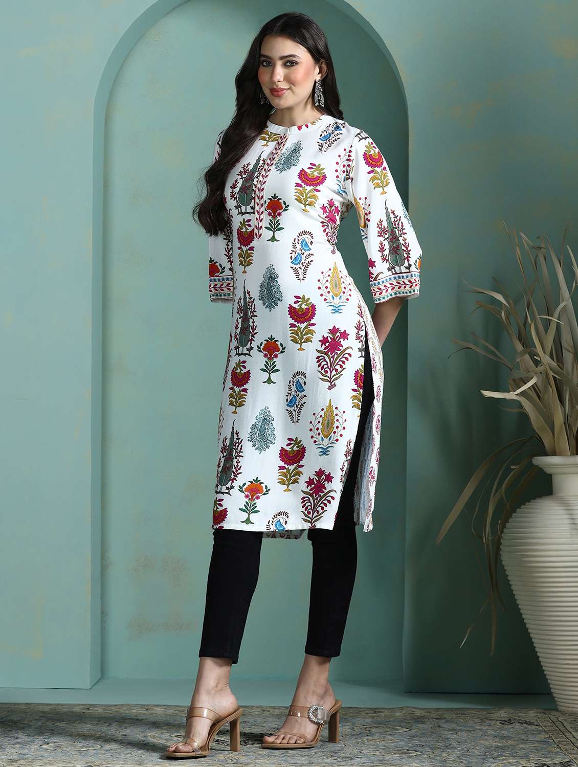  women off white rayon straight kurta - 22449919 -  Standard Image - 3