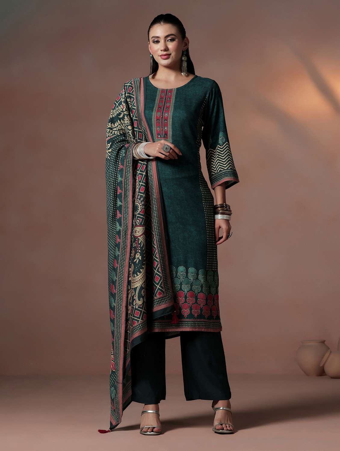 women printed three quarter sleeve kurta pant with dupatta set