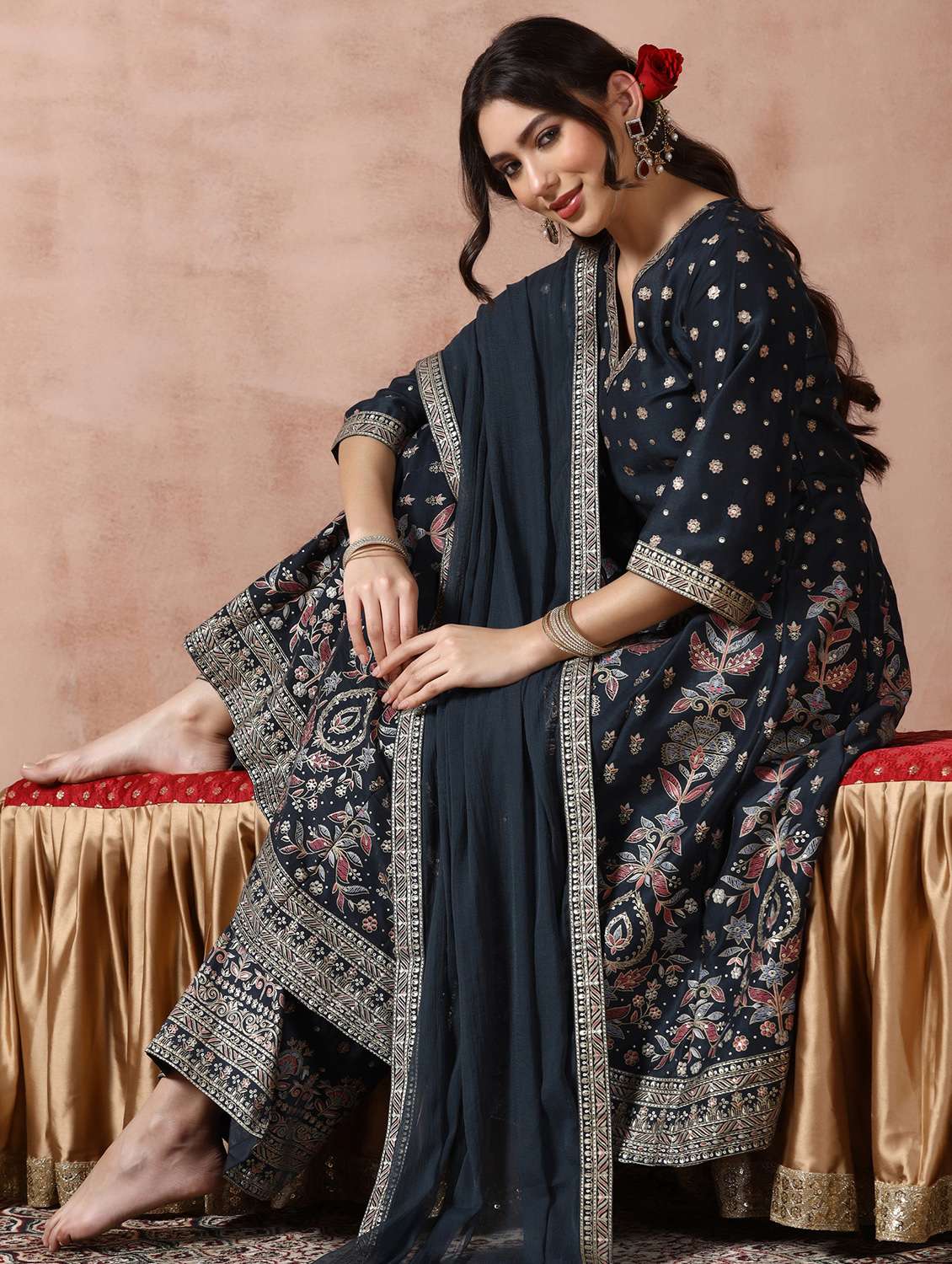 women printed three quarter sleeve kurta palazzo with dupatta set